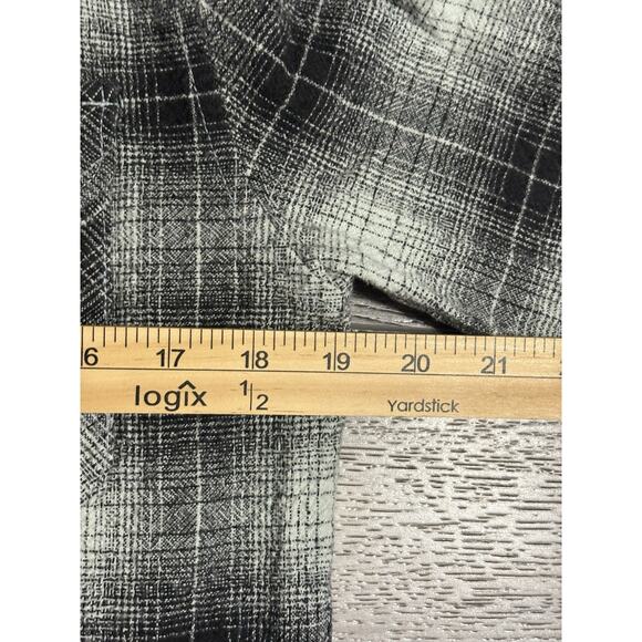 RVCA White/Black Button Up Vesuvio Flannel Shirt Pocket Y2K Casual - Mens Medium - Picture 6 of 8